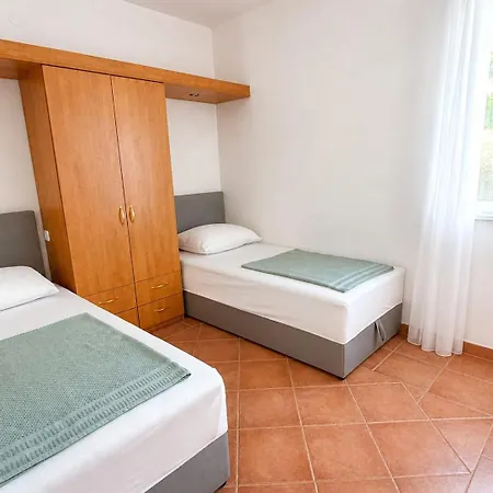 Ff Seaside Apartment, Ugljan Apartmán